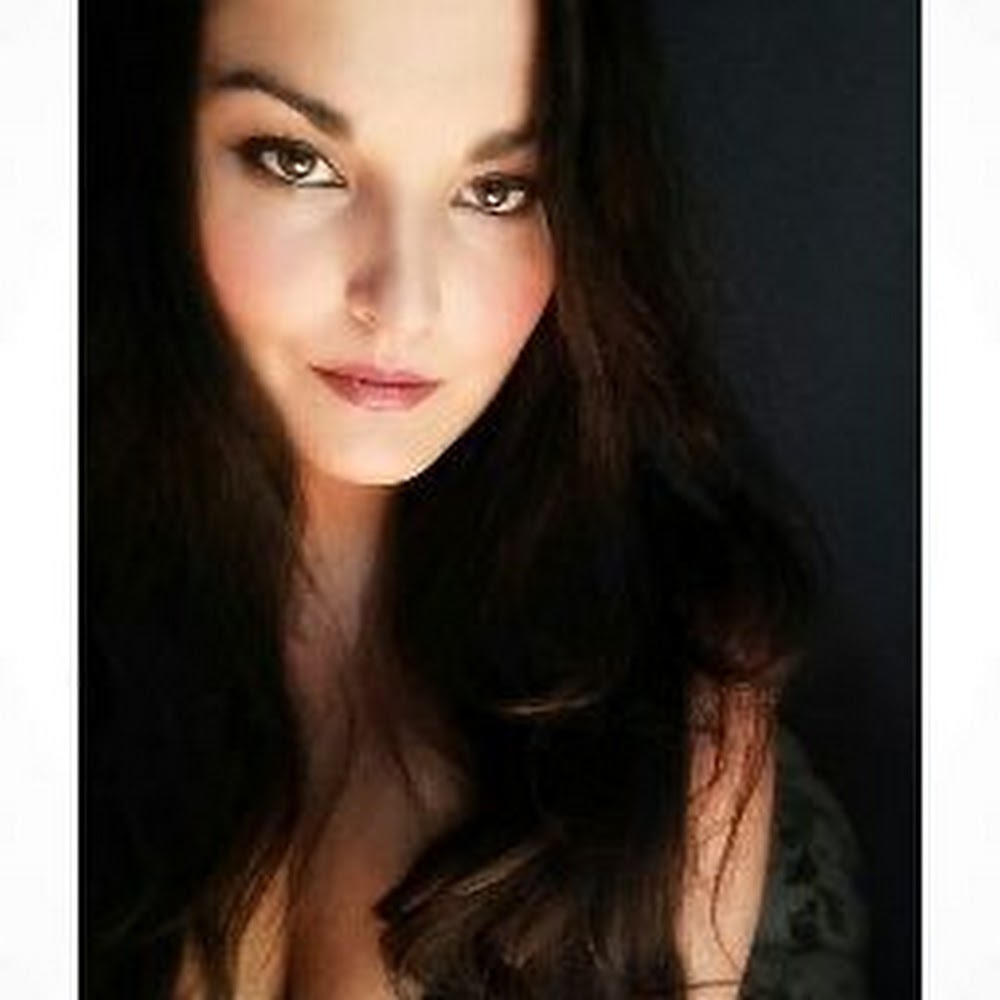 Meet your Posher, Charlotte